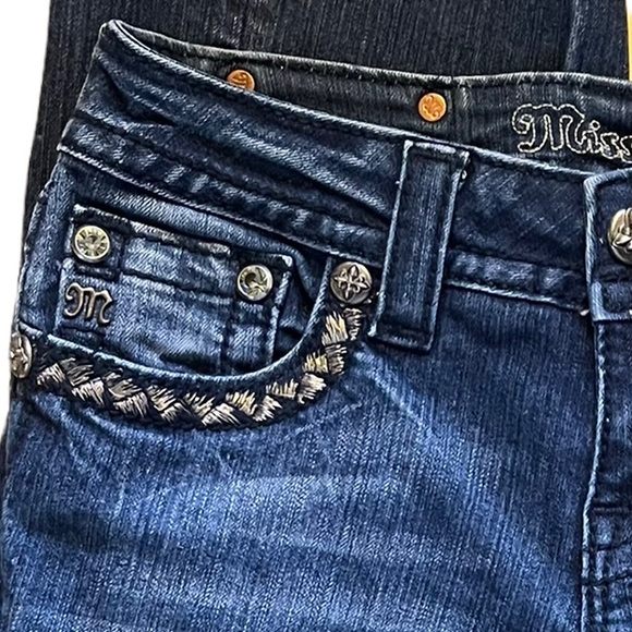 Miss Me Signature Rise Embellished Jeans Size 26 - Picture 11 of 14